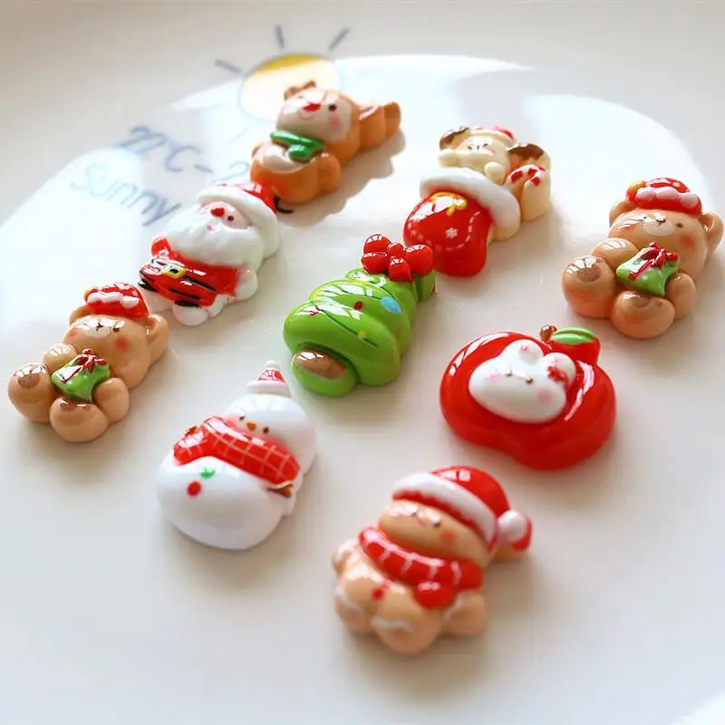 10 Stück niedliche Cartoon-Weihnachts-Tannenbäume, Harz-Cabochons mit flacher Rückseite, zum Selbermachen für Handyhüllen, Haarnadeln, Schlüsselanhänger, Ohrringe, Scrapbooks – Detail 2