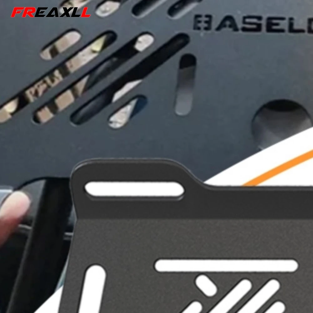 Universal Holder Br… - image