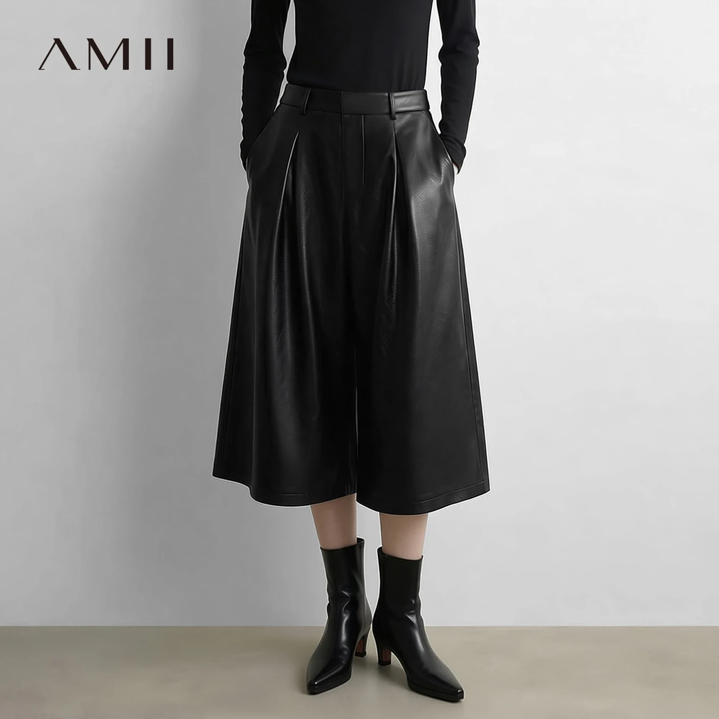 Amii Women's Faux Leather Trousers Vintage Wide Leg Loose Fit Casual Commuter Winter Cropped Capri Pants Woman Bottoms 12624004