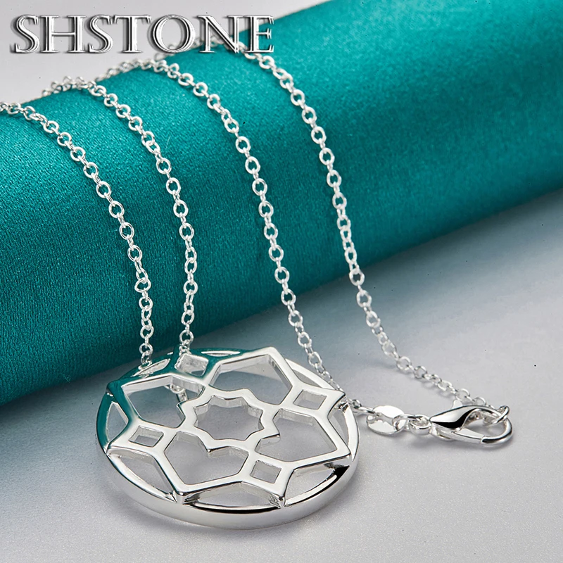 925 Sterling Silver Round Floral Necklace (Includes 16–30 Inch Chain)Charming Piece Women Perfect Party Weddings Other Occasions