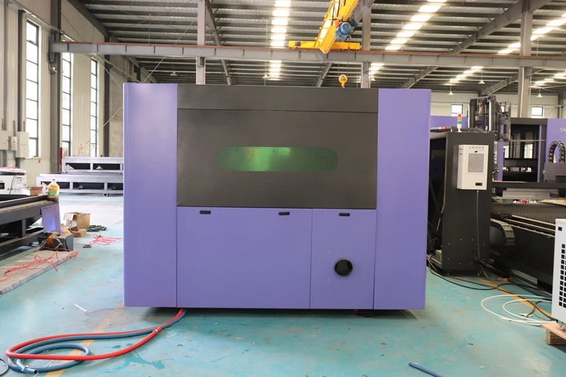 Enclosed Fiber Laser Cutting Machine Cutter for Cut Metal Plate Round Square Rectangle Pipe or Tube U L H Profile Protect Cover