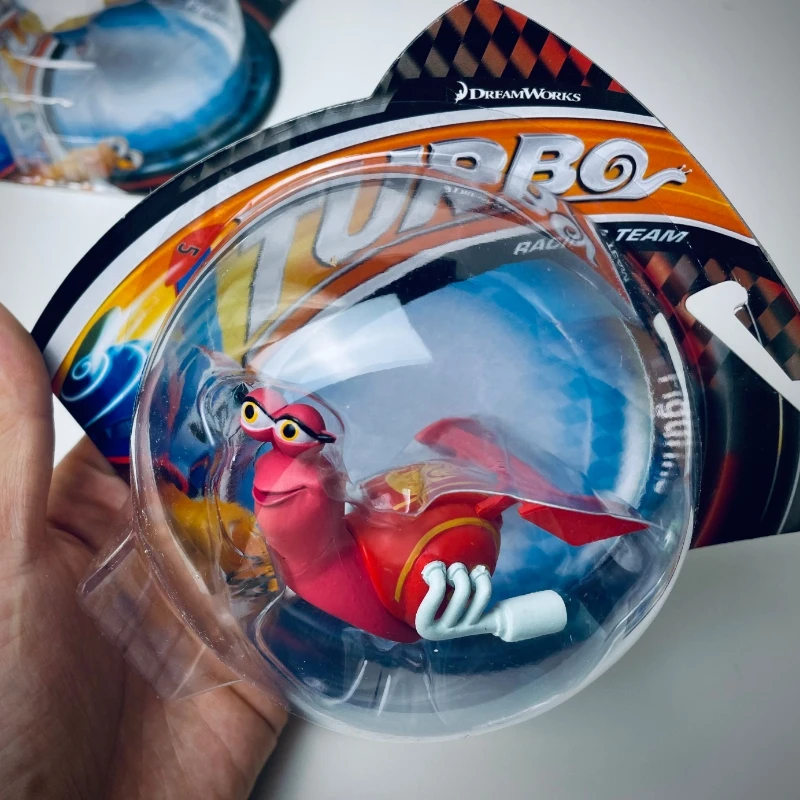 Trubo أنيمي الكرتون الأحمر الأصفر نموذج DreamWorks إنتاج مجموعات الرجعية زينة هدية للأطفال ديكور سطح المكتب