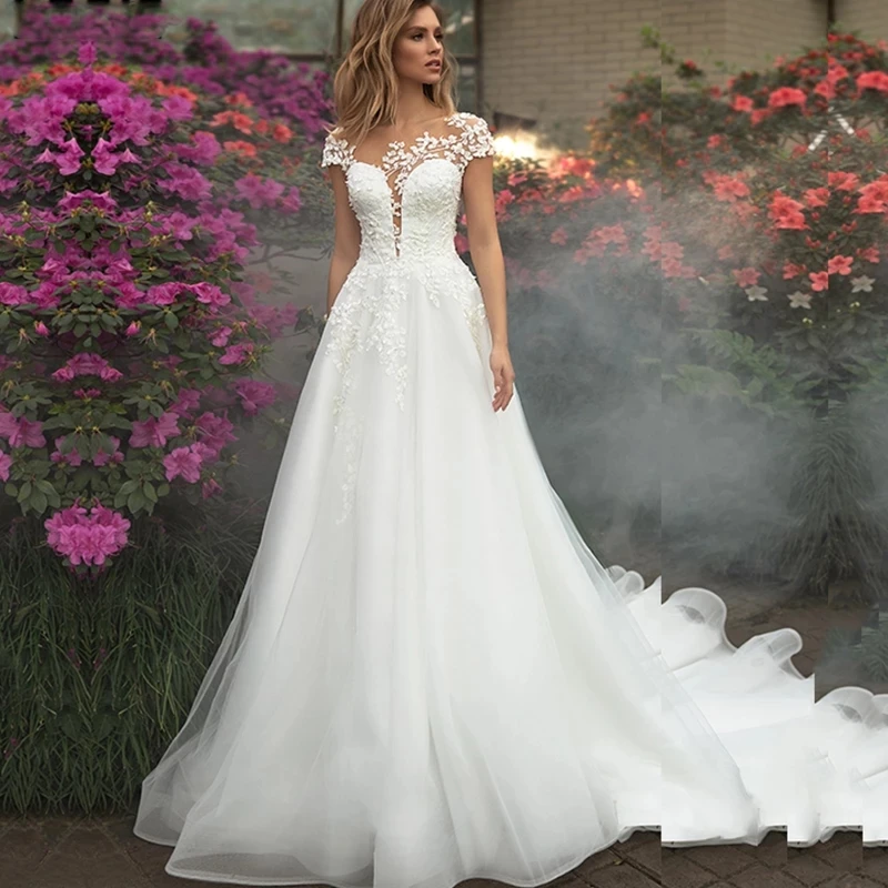 

Short Sleeve Bridal Gown O-Neck Tulle Wedding Dresses 2023 Elegant Lace Appliques Button Sweep Train Robe De Mariée