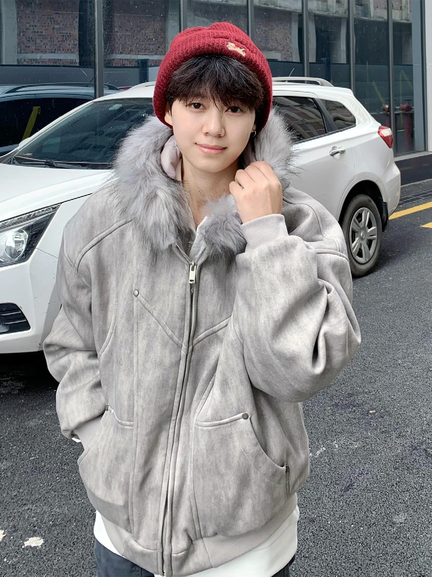 

Утепленная зимняя хлопковая куртка для мужчин с капюшоном и меховым воротником, теплая, молодежная, повседневная, свободного кроя, с длинными рукавами, на молнии