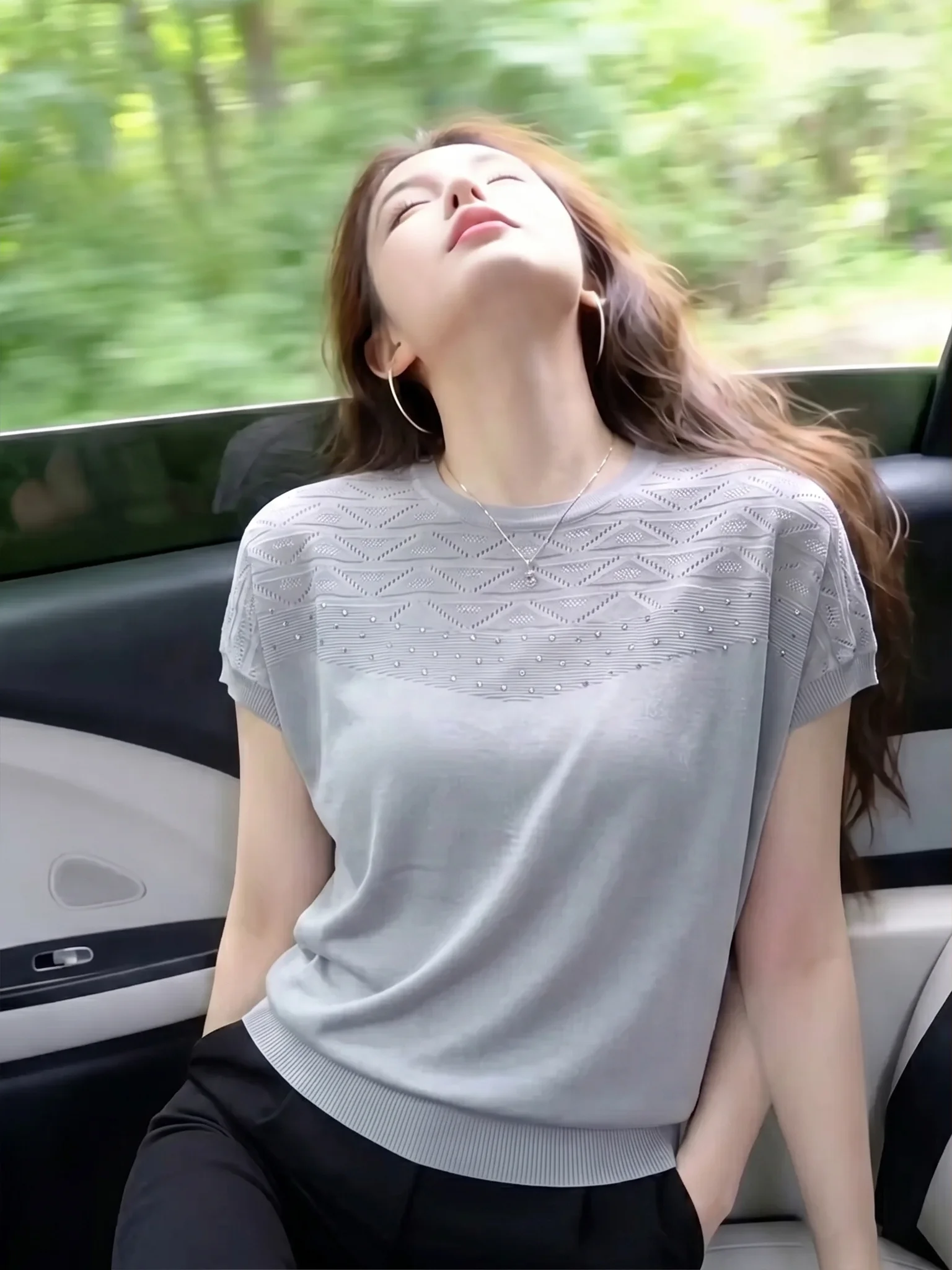 

Elegant Pure Color round Neck Knitted Top Korean Style Casual Fashionable Pullover Summer 2026 Unique Women's Knitwear