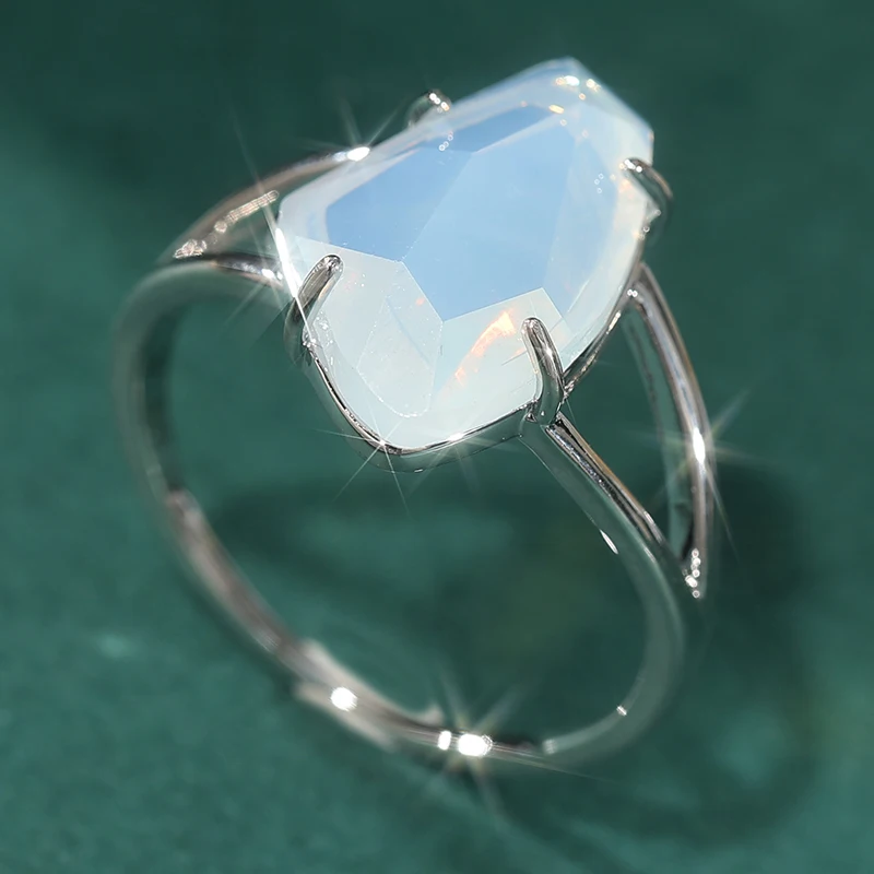 Exquisite Silver Color Alien Inlaid Imitation Moonstone Women's Ring Daily Wear Party Jewelry
