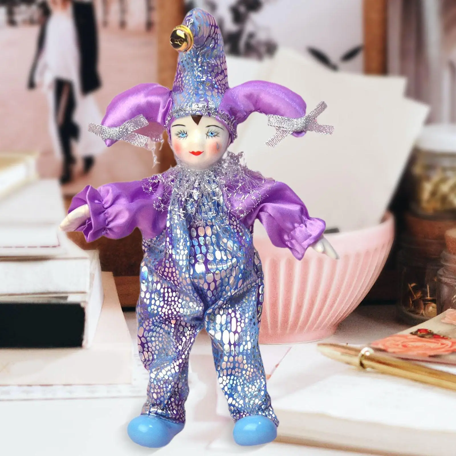 

Porcelain Clown Doll Cute Arts Handpainted Display Movable Joints Collectible for Collections Home Shelf Desktop Party Favors