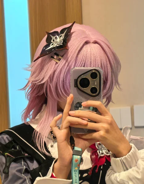 Anime Honkai: Star Rail March 7th Evernight Cosplay Cartoon Barrette Brooch Accessory Breastpin Hairclip Hair Slide Prop Gift