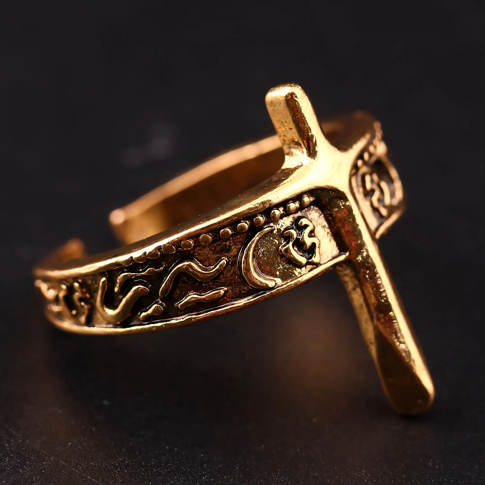 Game Dark Souls Series Men Rings Havel's Demon's Scar Chloranthy Badge Metal Ring Male Fans Cosplay Jewelry Accessories Gifts
