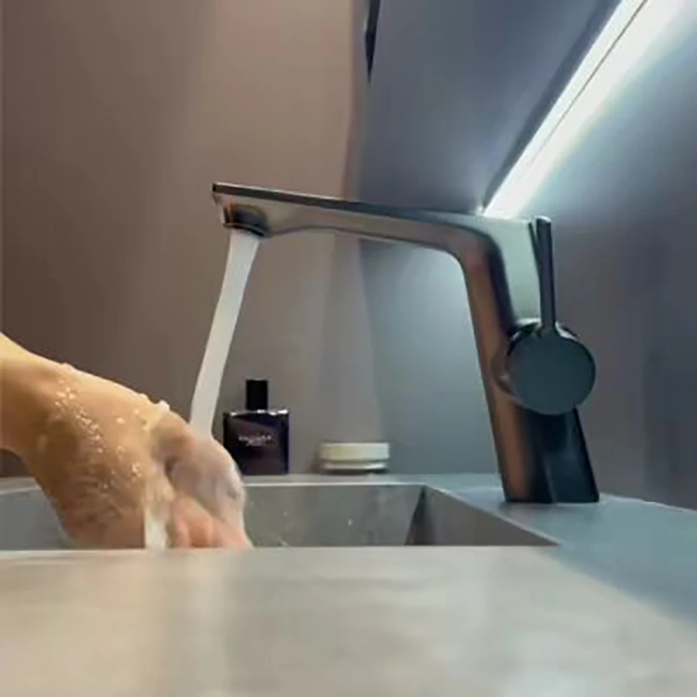 Solid Brass Hot Cold Bathroom Faucet Household Wash Basin Mixer Tap For Countertop Vanity Sink