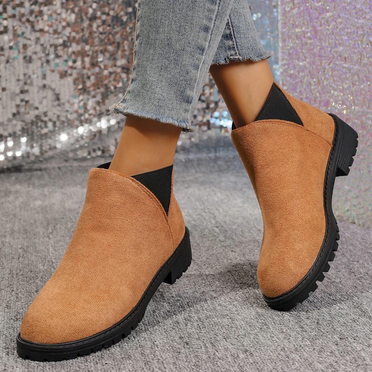 

2025 New Women's Casual Fashion Round Toe Chunky Heel Suede Ankle Boots With V-cut, Heels For Work And Anti-slip Outfits