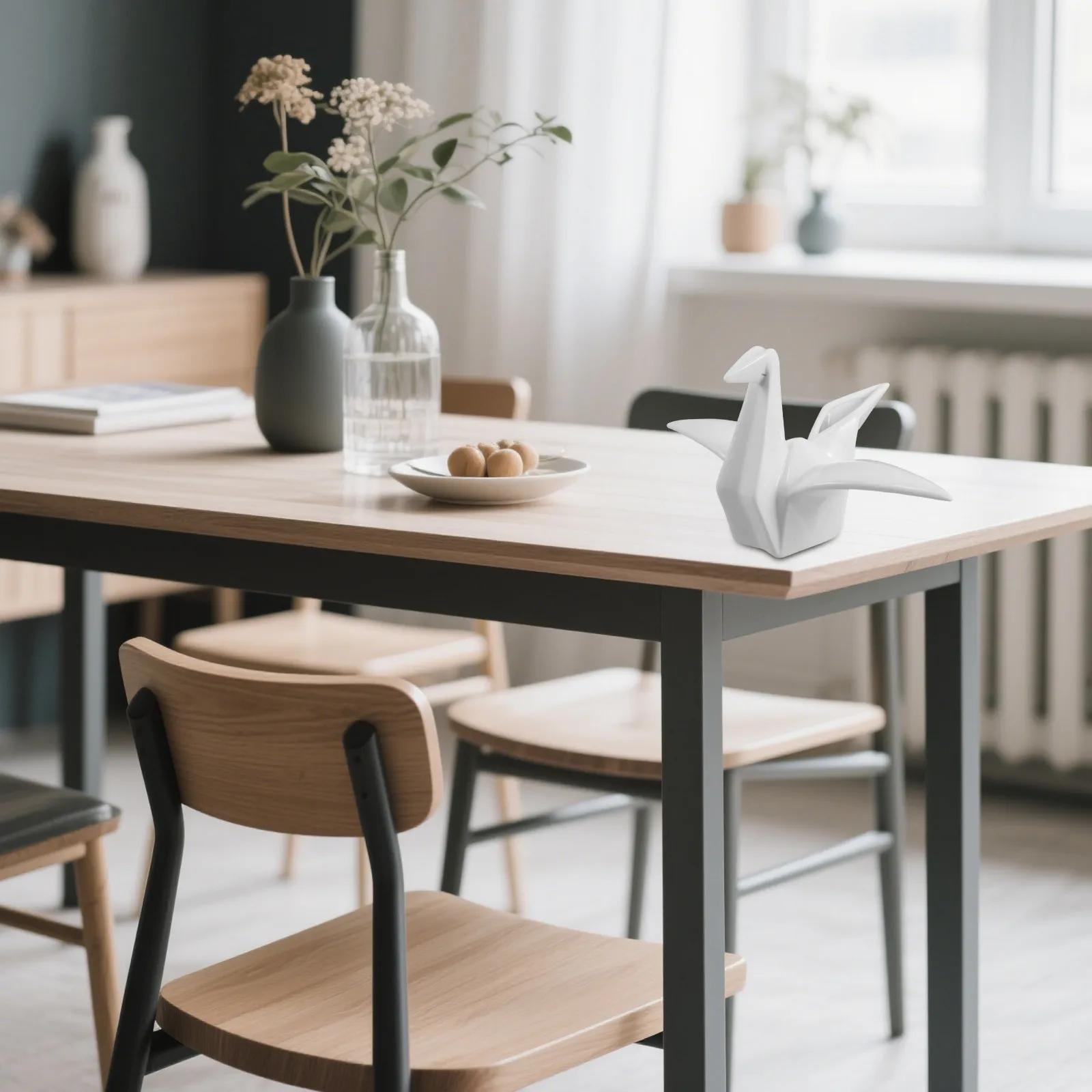 

Белая керамическая фигурка журавля оригами ручной работы: классический декор для дома и рабочего стола, элегантное украшение из керамики