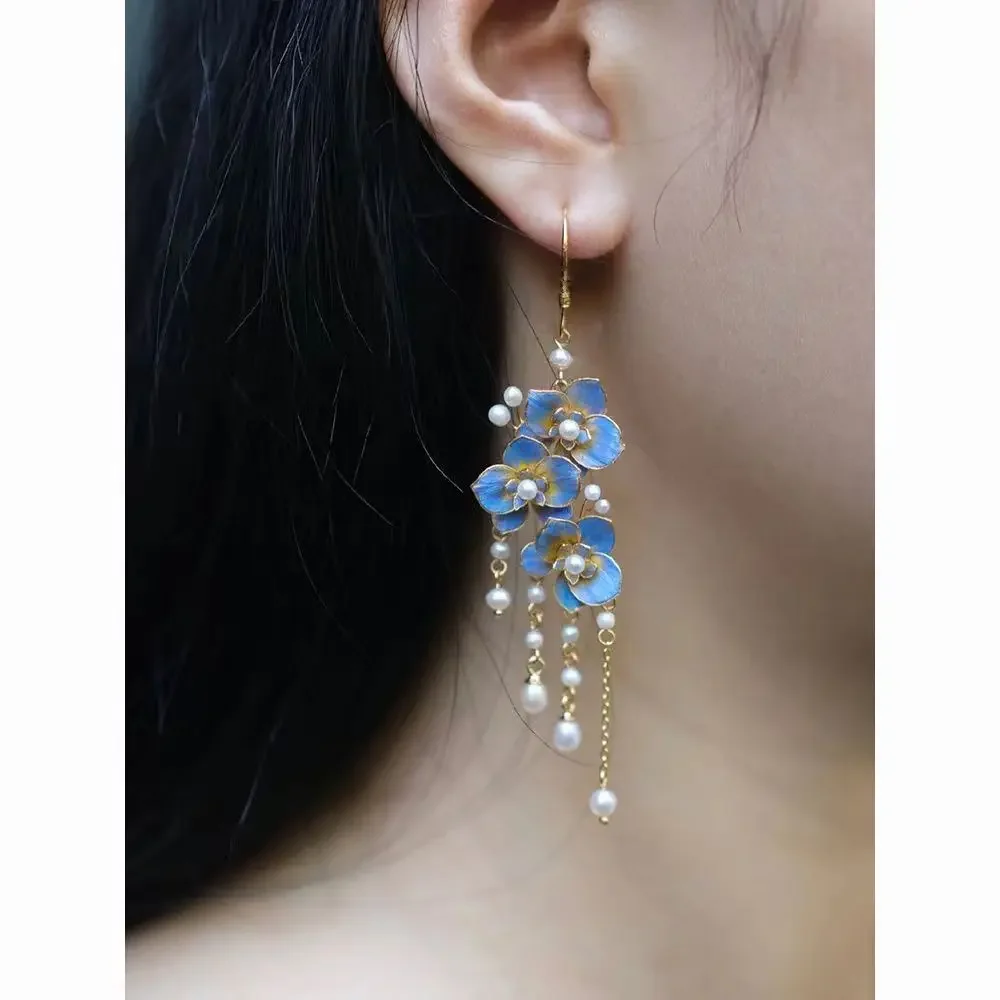 

Elegant Gilt Filigree Imitation Dot Emerald Burnt Blue Inlaid Pearl Butterfly Orchid Tassel Earrings Hanfu Cheongsam Accessories