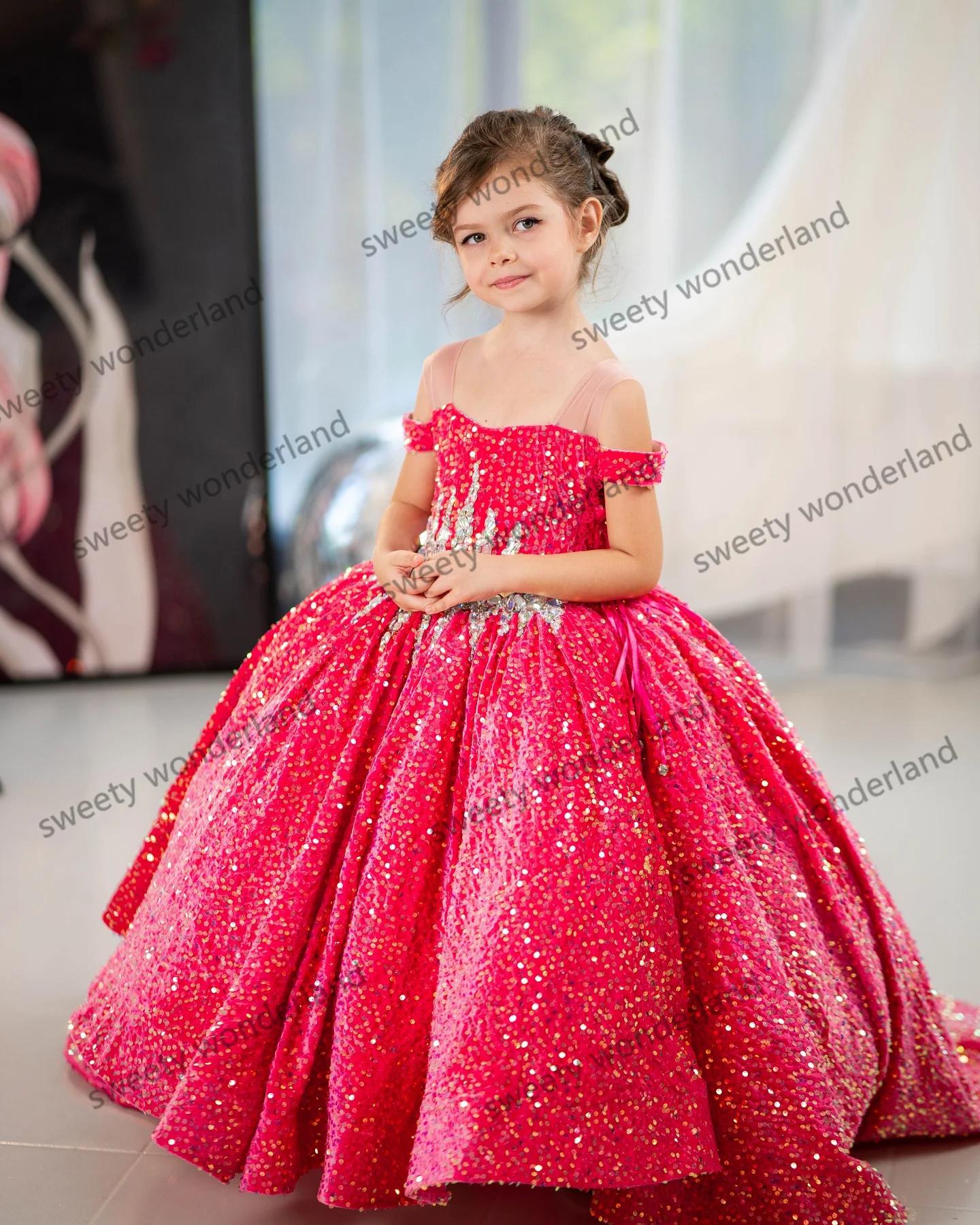 Blaue Pailletten-Blumenmädchenkleider, transparente Träger, formelles Vestido De Novia, glitzerndes Geburtstagsfeier-Festzug-Kleid für Kinder