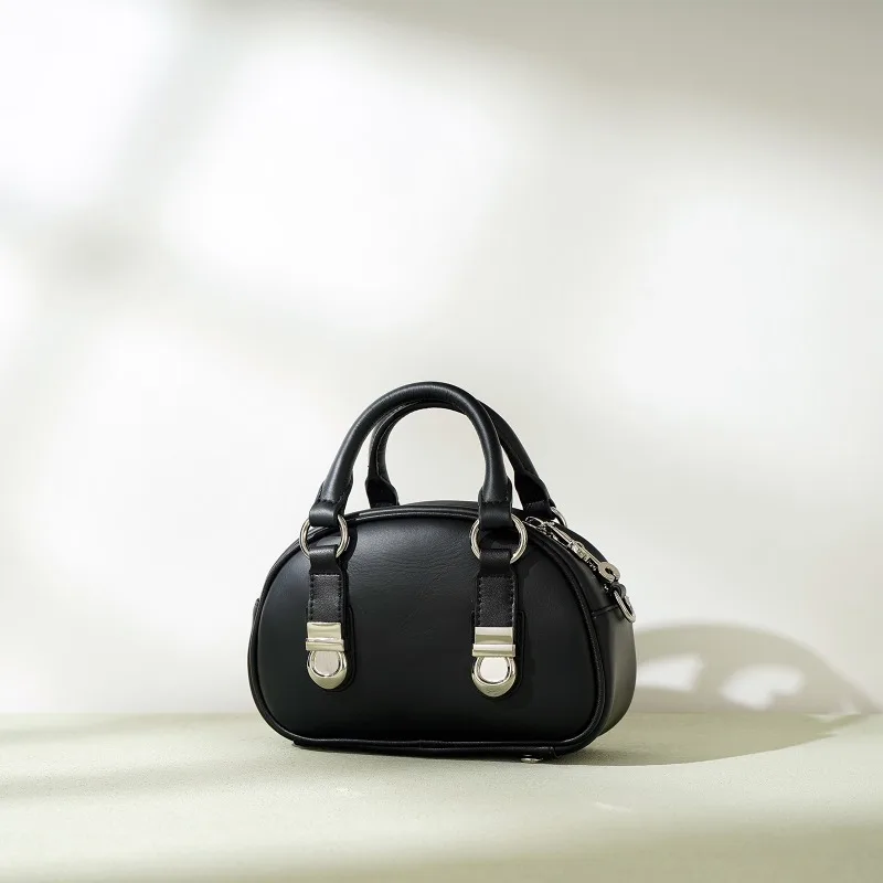 Genuine Leather High End Buckle Shell Bowling Bag Retro Shoulder Crossbody Bag Fashion Coin Purse Mini Handbag 2025 New