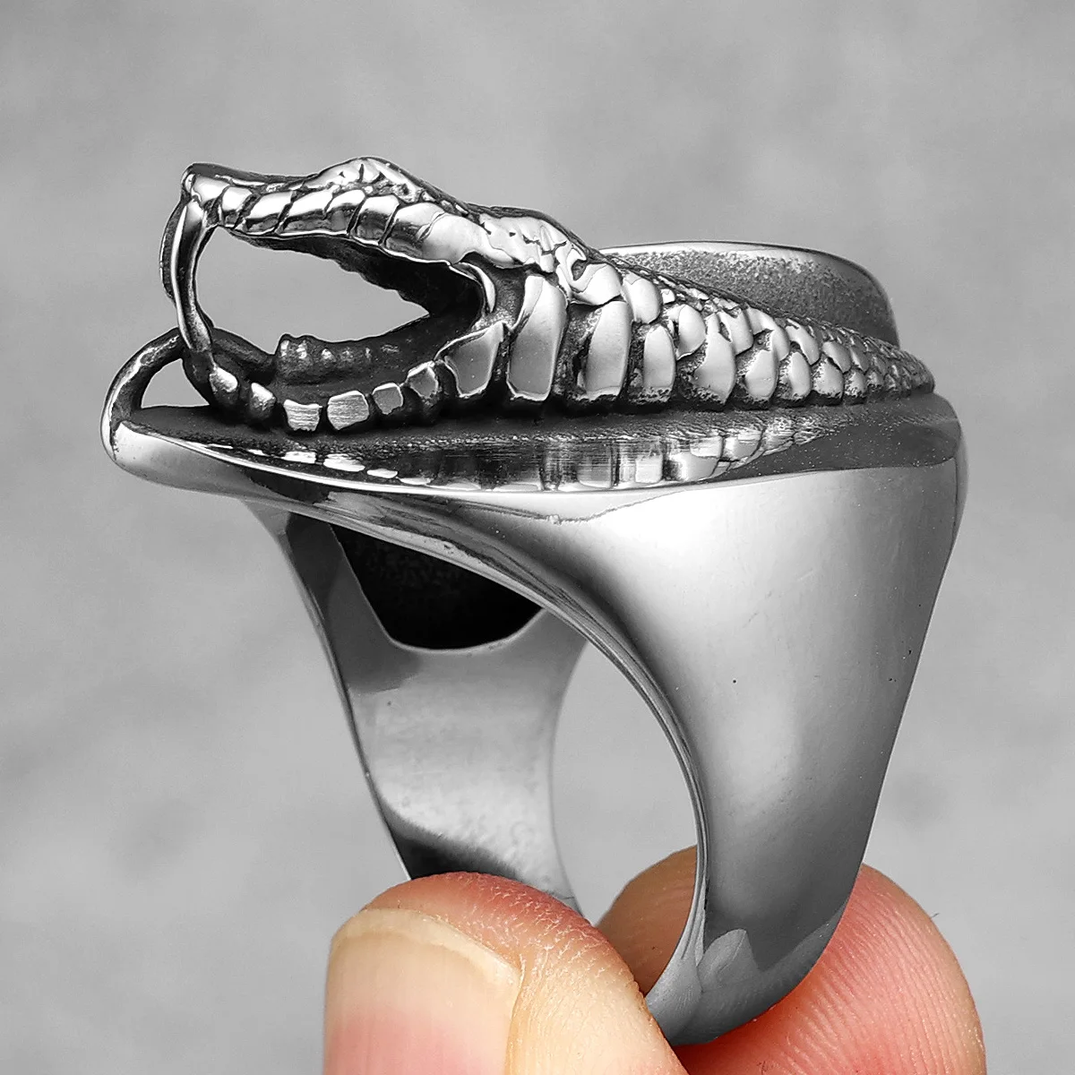 Tai Chi Alien Snake Animal Men Rings Stainless Steel Women Jewelry Punk Rock Cool Stuff Fashion Accessories Gift Wholesale