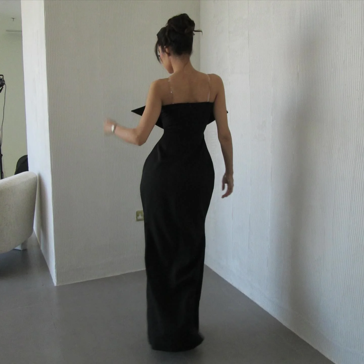 사용자 정의 스트레이트 댄스 파티 드레스 발목 길이 Strapless 민소매 이브닝 가운 간단한 패션 크리스탈 백리스 파티 가운