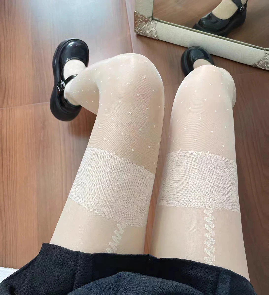 1 Piece Women'S Ultra-Thin White Dots Silk Stockings T-Stop Sexy Fake Thigh-High Straps Stitching Lace Pantyhose