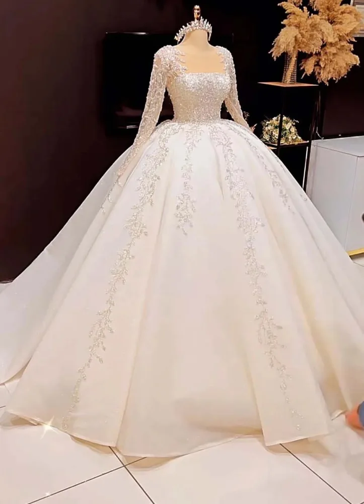 فستان زفاف فاخر بياقة مربعة مطرز من التول للنساء ثوب حفلة بأكمام طويلة ذيل محكمة ثوب زفاف فيستدوس دي نوفيا مخصص
