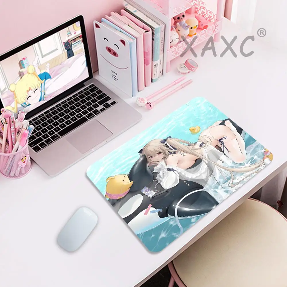 hottie baddie girl Mouse Pad Gaming Large Non-slip Seamed Edge Laptop Tablet Mat Mini PC Mousepads Mousepad XXL Table Cushion Pl