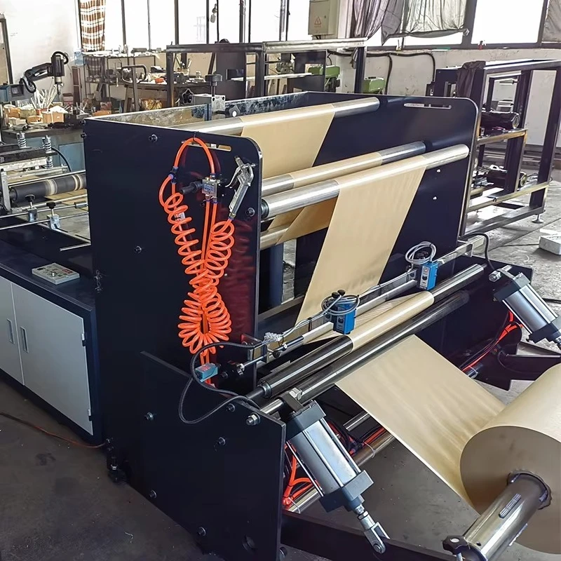 Auto Plastic Food Packaging Bag Making Pouch Machine Center Weld Gusset Pouch with Middle Seal PLC and Motor Core Components