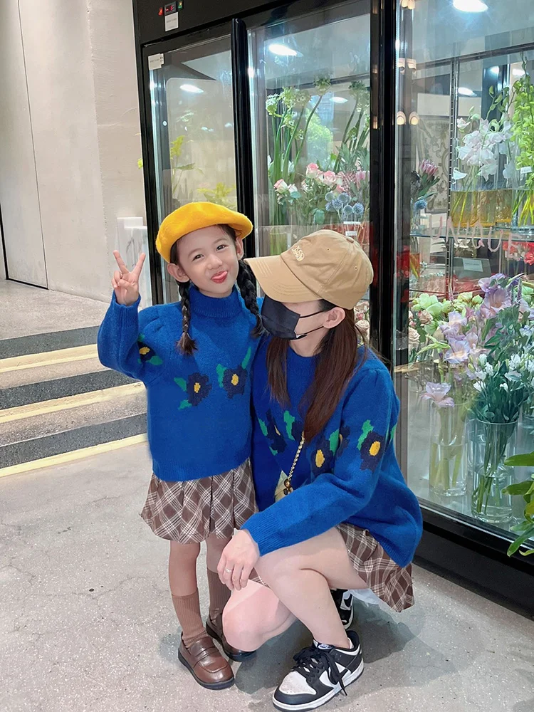 

Korean Parent-child Wear Autumn Children's Pullover Sweater Sweater Blue Flowers Can Be Worn Outside Fried Street Fashion