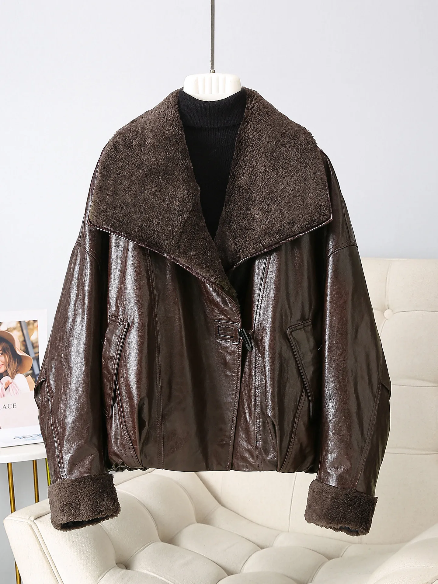 海寧レザージャケット グースダウンジャケット ファー一体型 ファーウールカラー レディース ショート丈 オイルワックスシープスキンジャケット