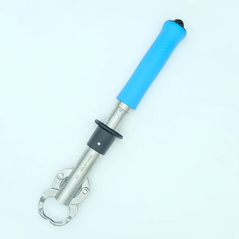 

Portable Fish Control Pliers Stainless Steel Fish Lip Grip with 14KG/30LB Capacity