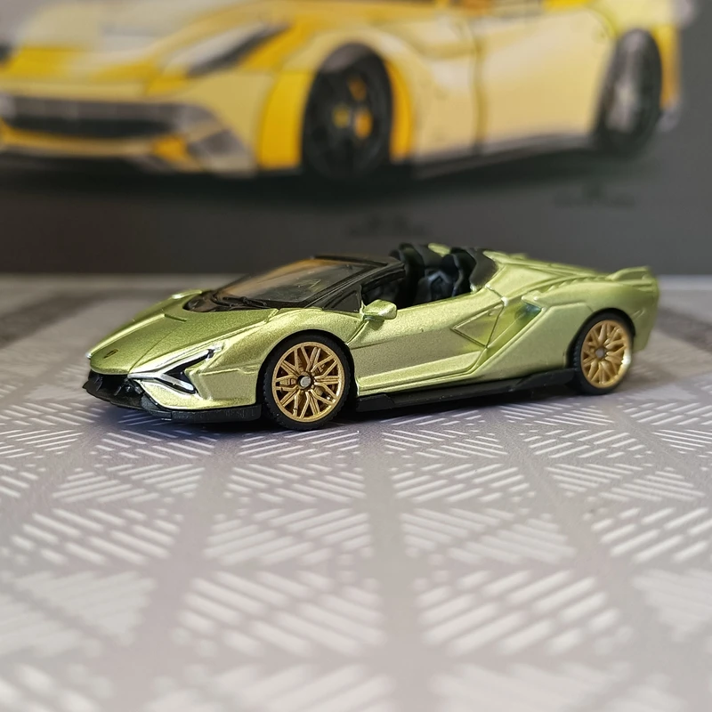 

Модель автомобиля Lamborghini SIAN в масштабе 1:64, имитация, из сплава, статическая миниатюрная модель суперкара-кабриолета, подарок
