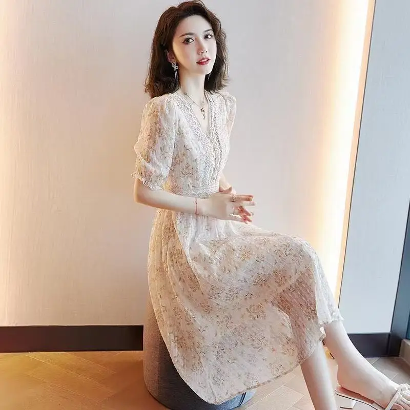 

Fashion V-Neck Lace Floral Print Fairycore Dress For Women's Summer New Niche Design Fench Elegant Slim Fit A-line Chiffon Dress