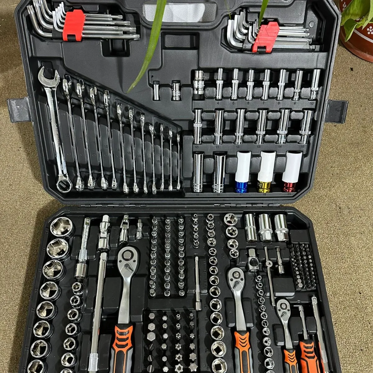 222 PCS CR-V Socket Wrench Combination Hard Case Package Socket Set Car Repair Spanner Tool Kit Socket Ratchet Set Hand Box