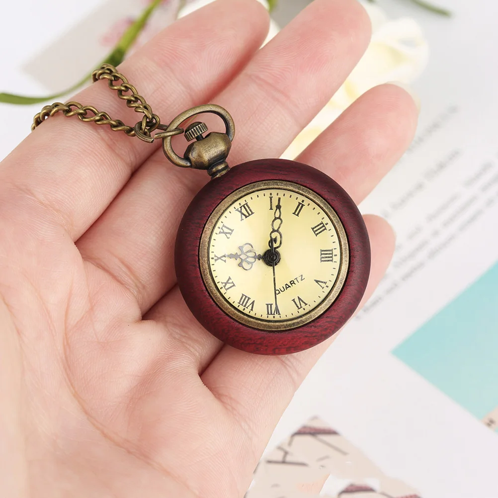 

Pocket Watch Vintage Quartz Movement Watches for Men Women Alloy Material Long Chain Elegant Design Precise Timekeeping