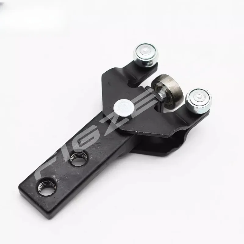 Center Door Top Bottom Rollers Side Sliding Door Accessories Long Short Shaft  Right For Maxus V80 C00028803