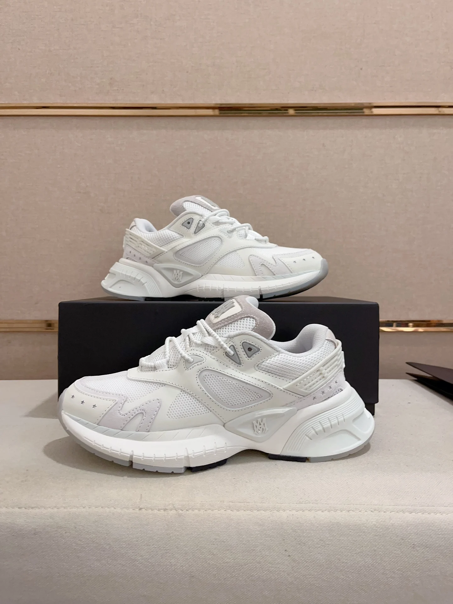 

Runner Chunky Sneakers Mesh Suede Leather