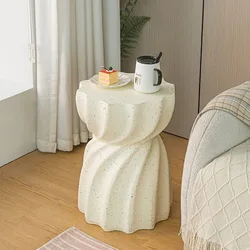 Homestay Small Round Nordic Designer Side Table Bedside Table Creative Small Coffee Table Ins Cream Style Cafe Side Table