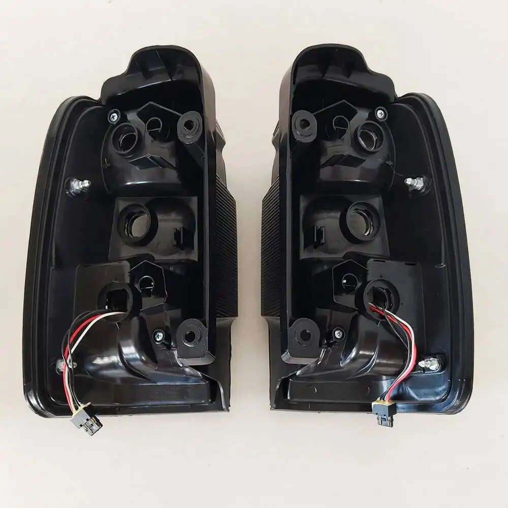 1 Pair LED Car Brake Lights For Toyota HILUX SURF KZN185 UZN185 1996~99 Automobile Taillights Turn Signals 81550-35120