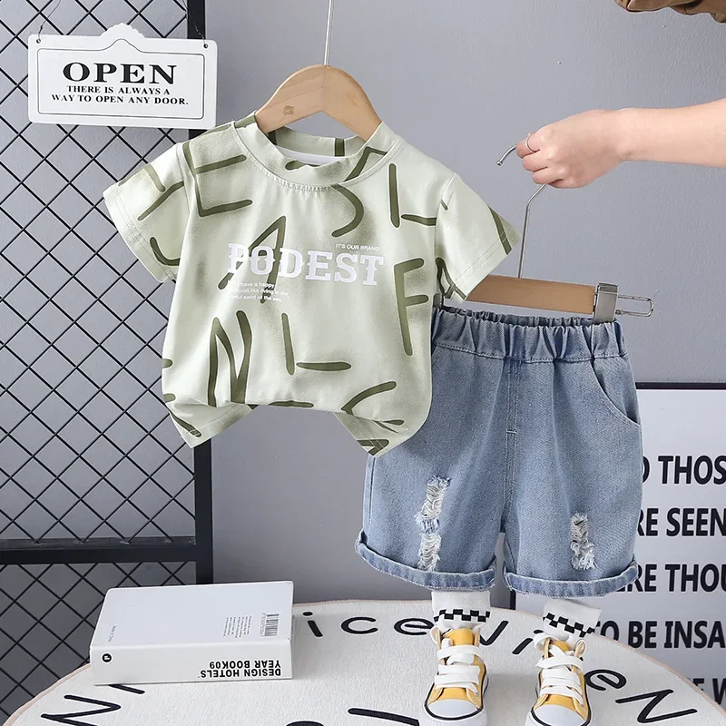 Baby Jungen Sommer Kleidung 2025 Casual Kinder Jungen Brief Drucken Kurzarm T-shirts + Shorts 2 Stück Set