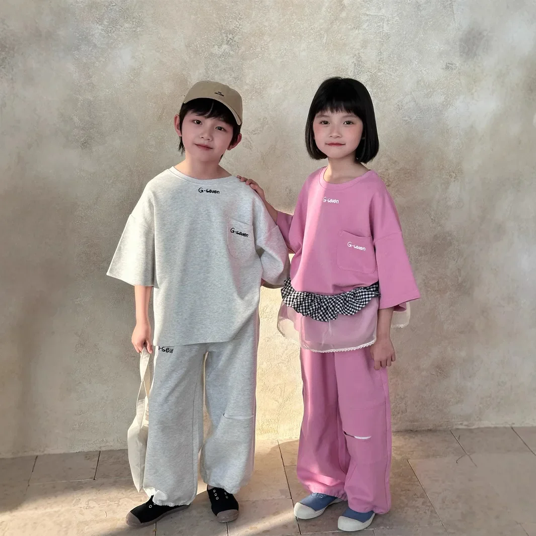 

2025 Spring New Korean Children's Fashion Letter Set, Versatile Casual Short Sleeve Sport Two Piece Set for Boys and Girls