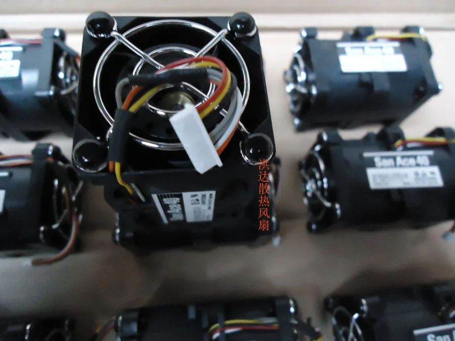 

Вентилятор 12В 1.1А 9CR0412S518 4056 Violent Fan