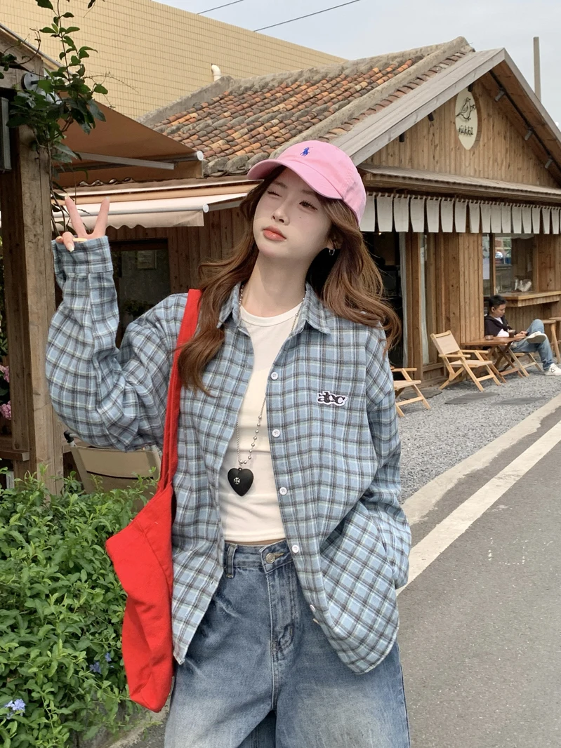 

Retro Korean Style Loose Fit Plaid Shirt Jacket Women's Spring 2026 Single Button Slimming Mid-Length Open Cardigan