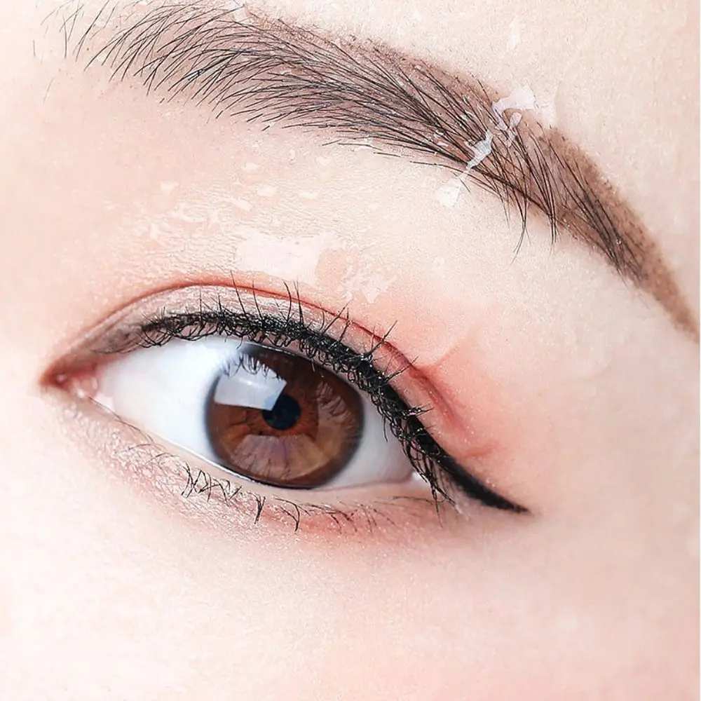 新しい防水液体アイライナーペンシル長期的な汗防止黒アイライナー速乾性アイライナーペンメイクアップ美容