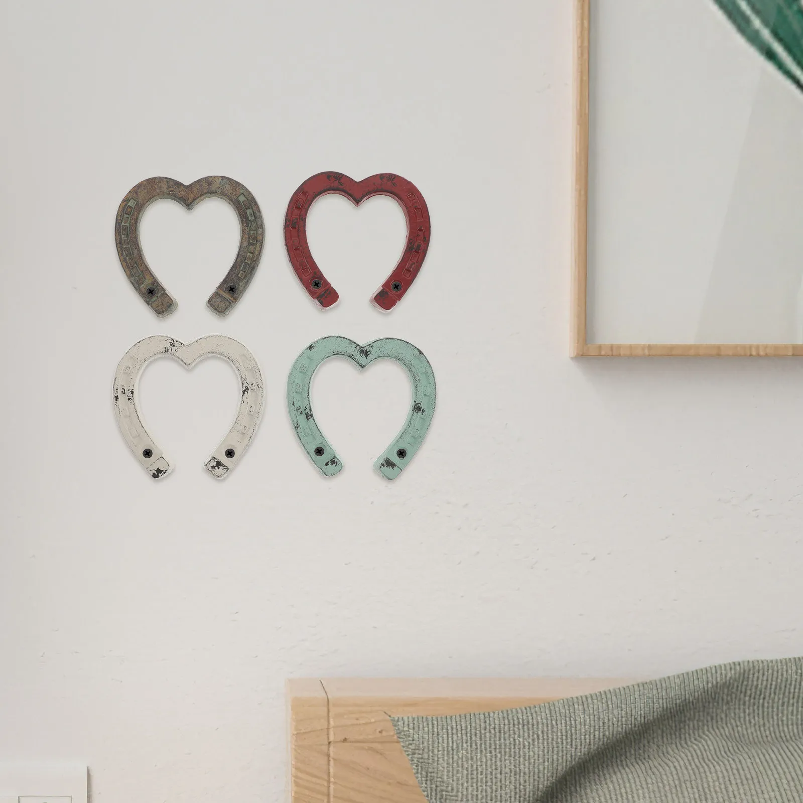 4Pcs Vintage Cast Iron Horseshoe Wall Decor Set Rustic Farmhouse Good Luck Ornament for Living Room Entryway Porch Indoor