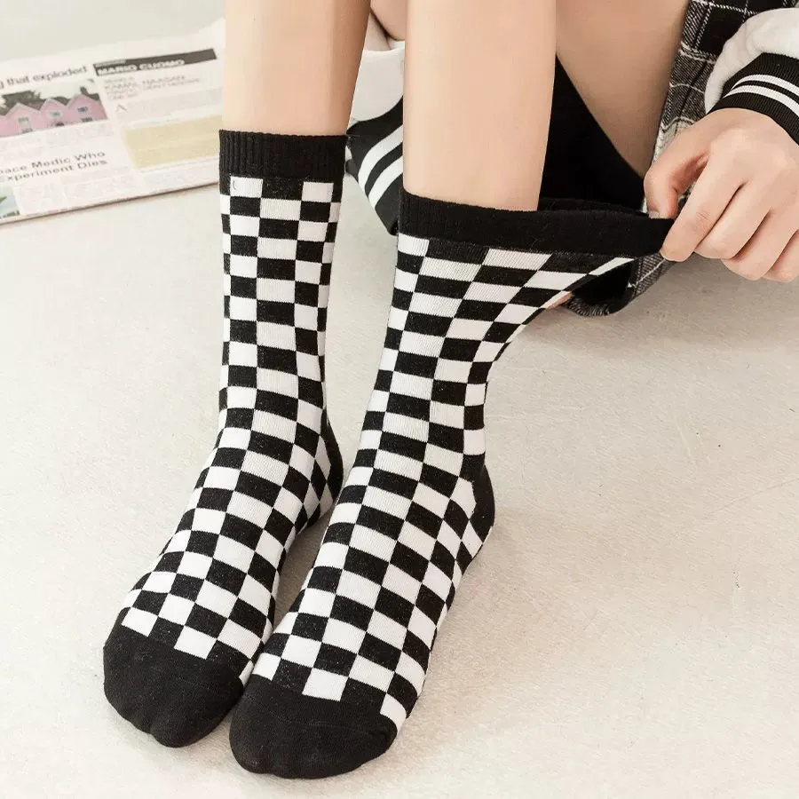 2-Paar Damen-Socken mit Karomuster, mittellang, modisch, Street-Style, weich, bequem, für Paare, alle Jahreszeiten, lässige Socken – Detail 3