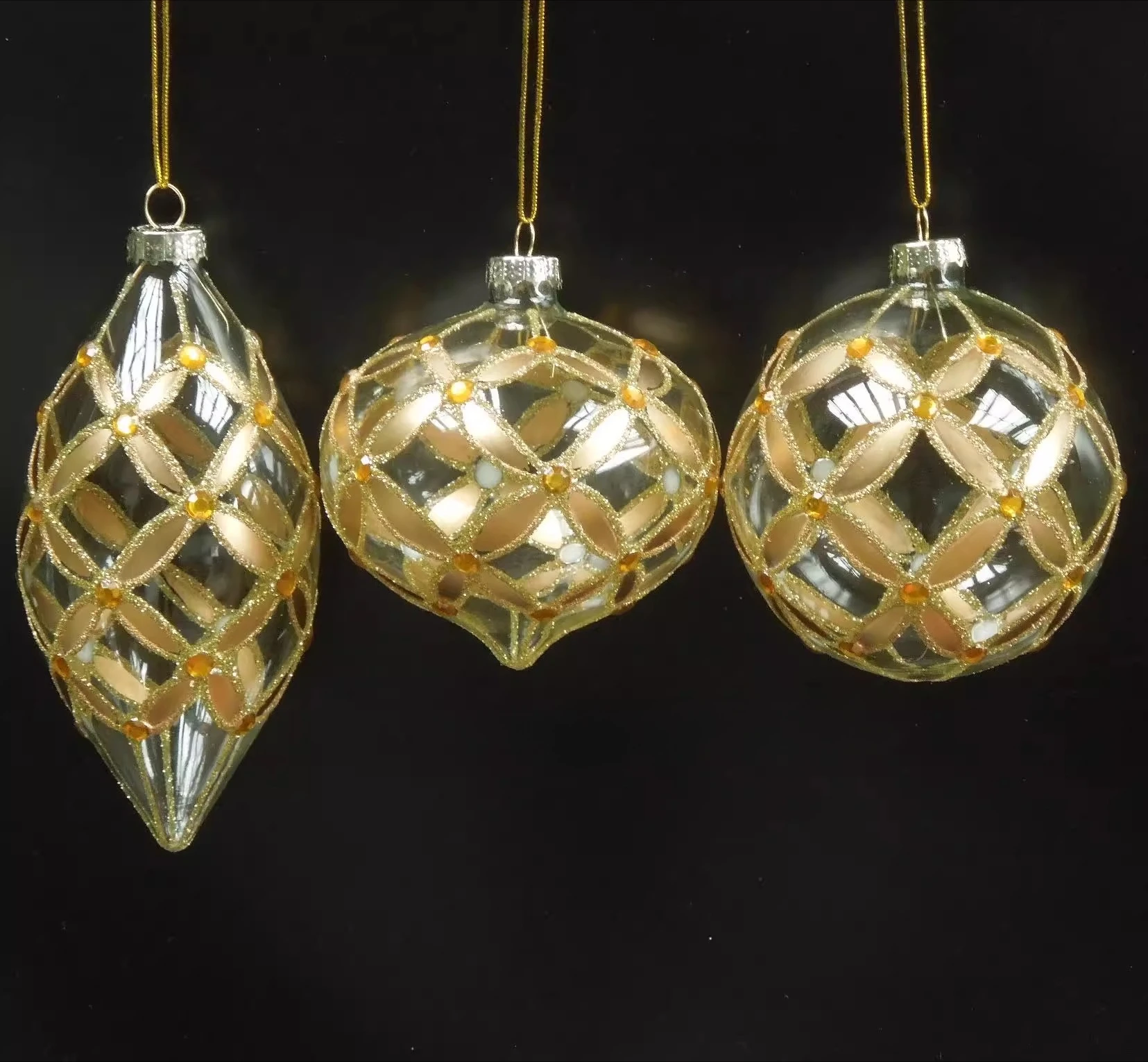 

Рождественский шар из прозрачного стекла с золотой картиной