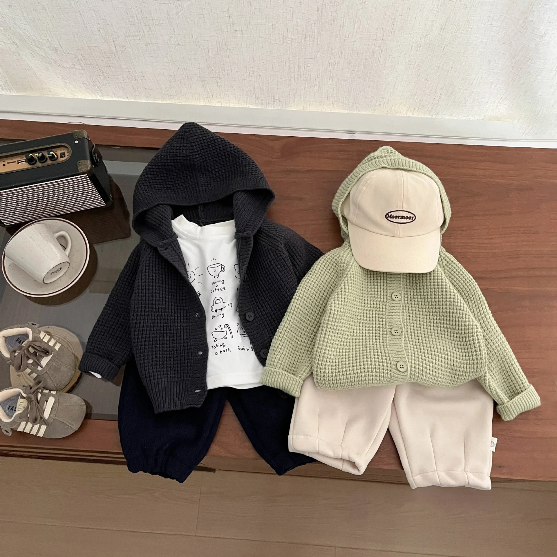 

2025 Winter Kids Baby Girls Sweater Knit Hooded Thick Warm Toddler Boys Pullovers Solid Newborn Boy Knitwear Casual Cardigan