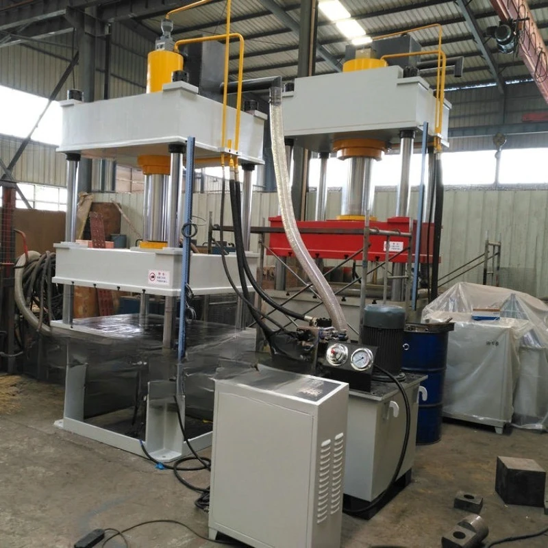 Hydraulic press 100 tons three-beam four-column hydraulic press