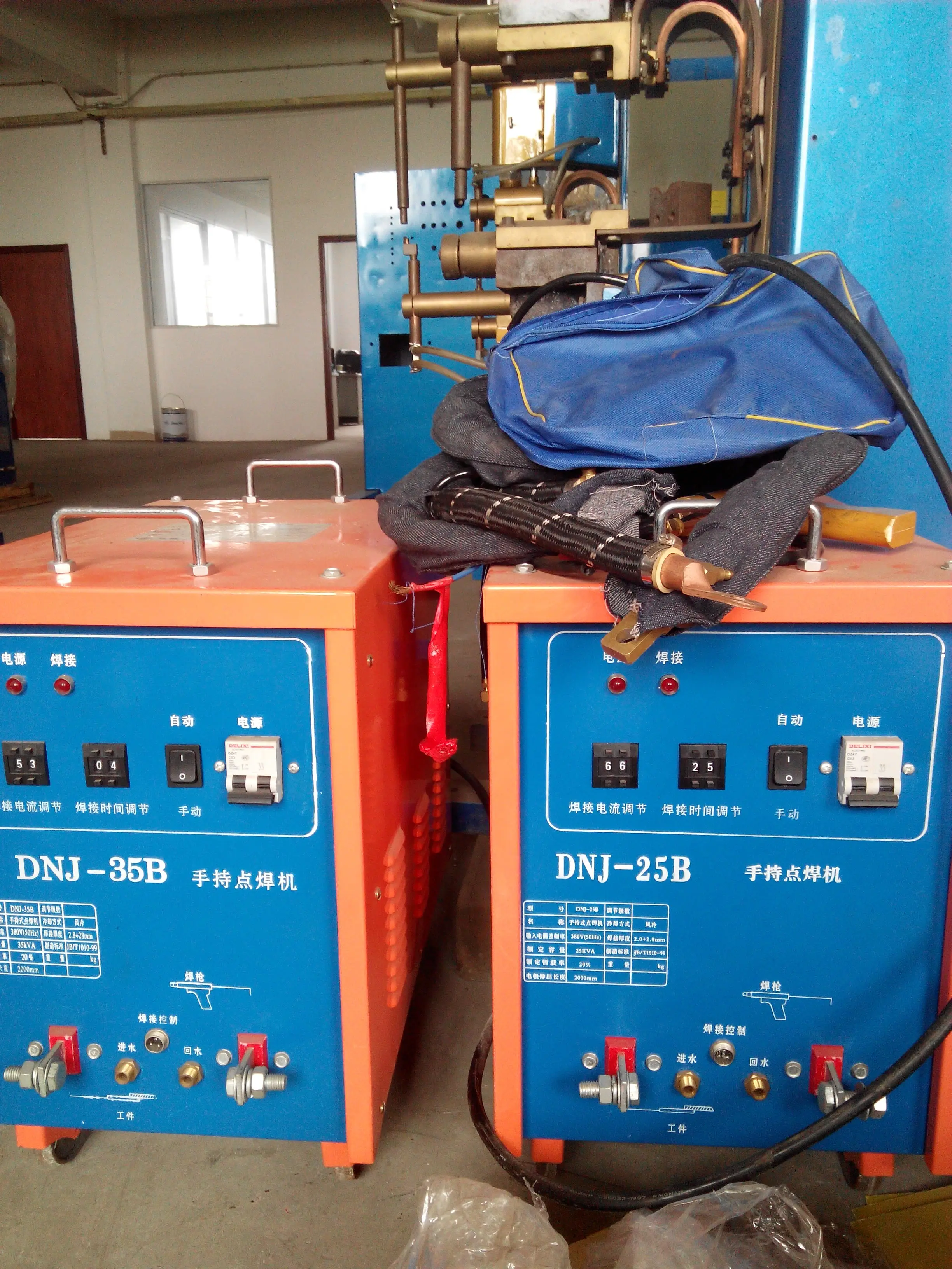 New Energy Saving TDNJ Portable 500W 220V Spot Welding Machine Small No Load Current for Stainless Steel Carbon Steel