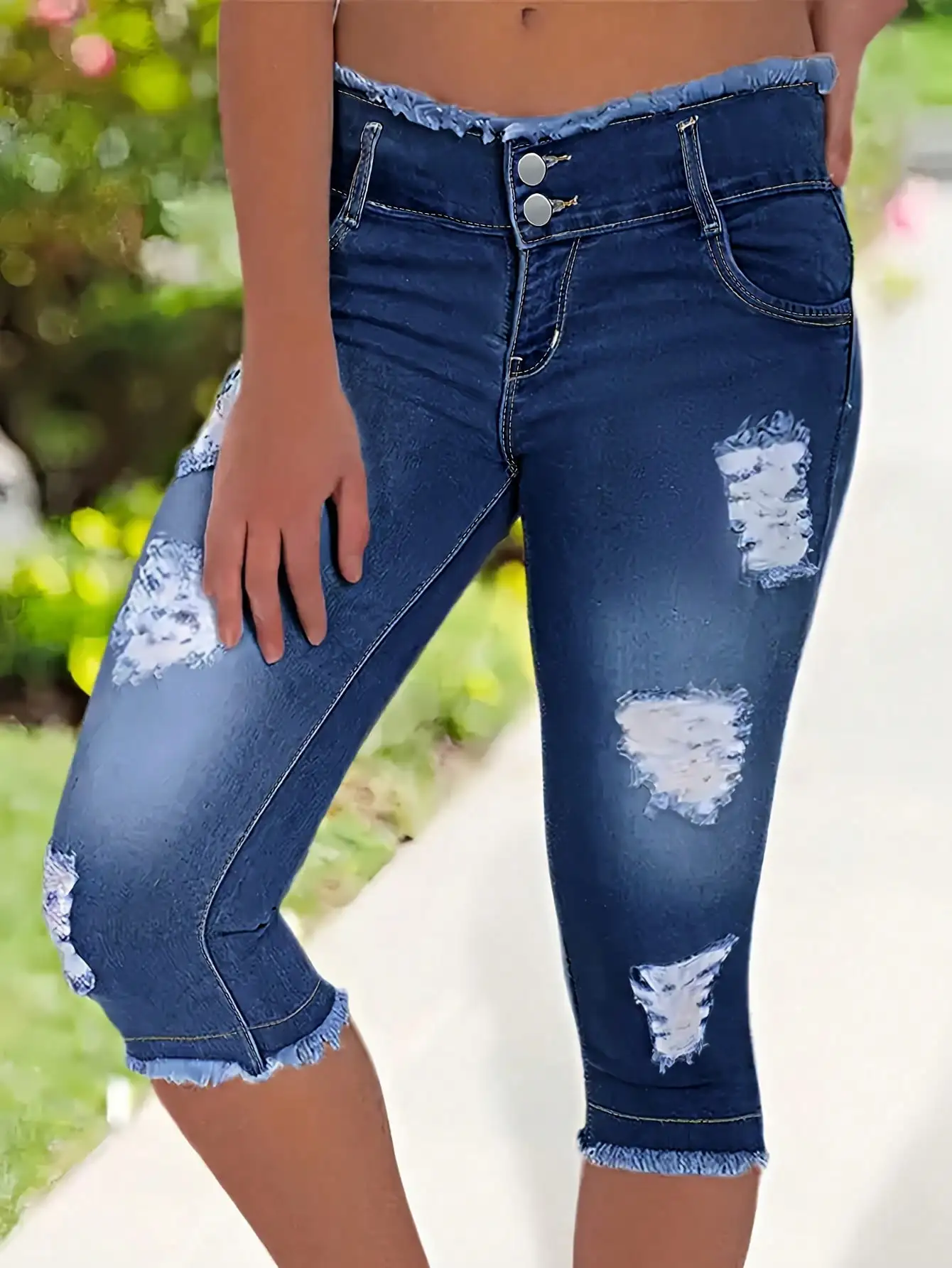 

WGXWGX Women's High Waisted Ripped Denim Capris 2025 Trendy Double Button Stretch Fabric Frayed Hem Knee Length Pants