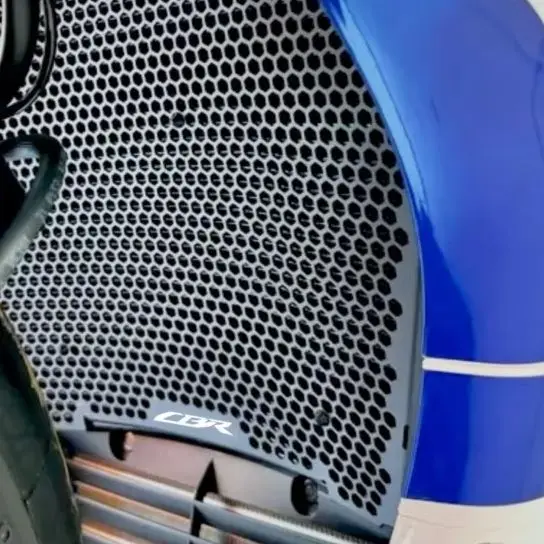 

CBR1000RR-R SP 2020-2025 2026 Motorcycle Radiator Grille Guard Cover For HONDA CBR 1000RR R Fireblade Oil Cooler Guard Protector