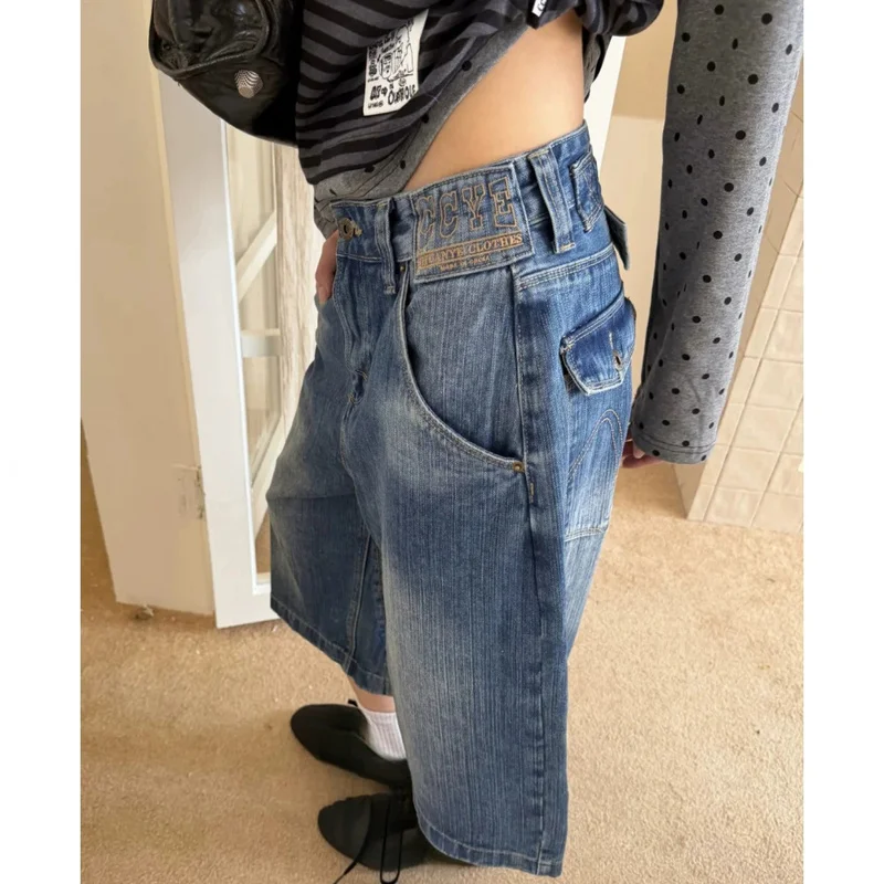 QICHE Women American Vintage Buckle‑Design Washed Denim Shorts Summer Straight Wide‑Leg Cropped Capri Pants